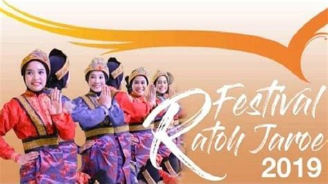 Makna dari tarian ini menggambarkan bahwa manusia adalah makhluk sosial yang membutuhkan manusia lain. Gambar Pola Lantai Tari Saman Aceh - VisitBandaAceh.com