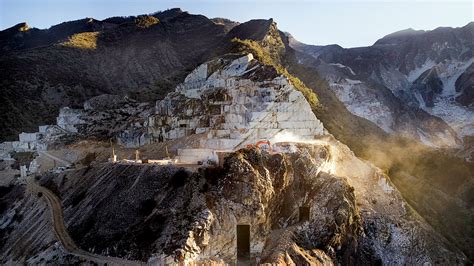 The Majestic Marble Quarries Of Northern Italy The New York Times