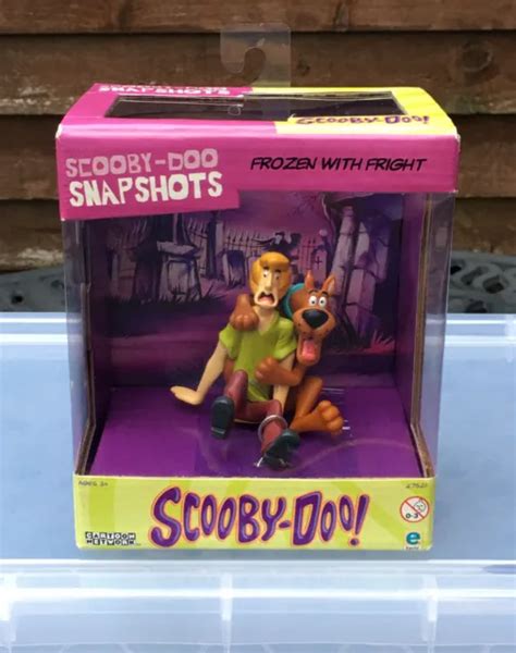WARNER BROTHERS CARTOON Network Scooby Doo Snapshots Frozen With Fright Figure PicClick UK