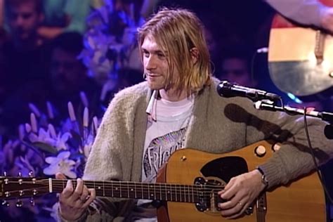 Kurt Cobains Mtv Unplugged Guitar Breaks Records At Auction Dazed