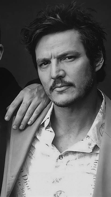 pin by msmandalorian on the dude pedro pascal pedro pascal pedro pretty brown eyes