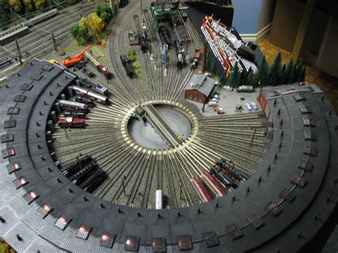 Roundhouse And Turntable Model Trains Model Train Layouts Model