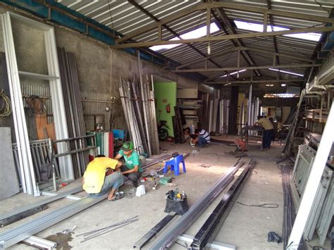 Dengan menggunakan bahan dasar berbagai merk, warna maupun ukuran ( sesuai permintaan / spesifikasi ) sangat cocok untuk ; MKS-Harga toko kusen aluminium bekasi murah ~ KUSEN ...