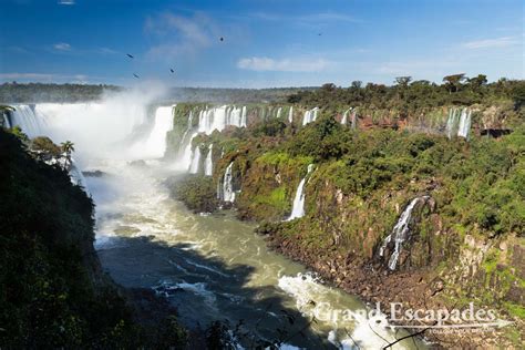 Garganta Del Diabolo Or Devils Throat Iguazu Falls Brazil