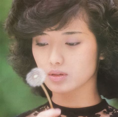 「山口百恵 momoe yamaguchi 」おしゃれまとめの人気アイデア｜pinterest｜jeryl lu 山口百恵 カバー写真 山口