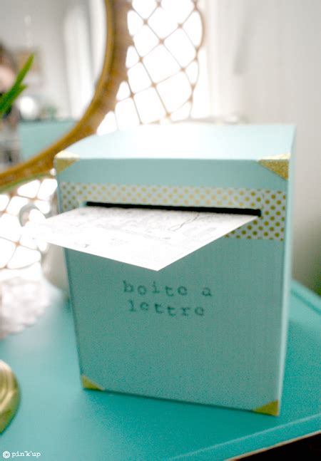 Tuto Réaliser une boîte à lettres par Pin k up Boite cadeau