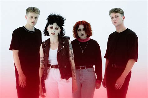 Pale Waves Debuted A New Song Called Tomorrow At Their Glasgow Gig Dork