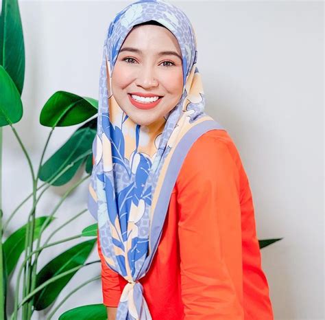 Dalam buku pink ni terdapat segala macam rekod kesihatan ibu dan bayi termasuklah berat ibu, ukuran bayi, bacaan hb, keputusan bacaan darah nanti bila nak buka buku pink, takdelah masalah kesihatan lain pula. anak lelaki ika nabella hidap karotenemia | Beautifulnara ...