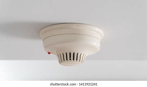 The light is aimed away from a light sensor. Ceiling Nicotine Detector | Another Home Image Ideas