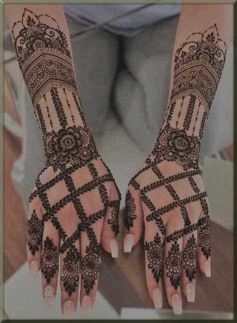 Architectural patterns are similar to software design pattern but have a broader scope. Elegant Moroccan Mehndi Designs to Try in 2020 with Pictures