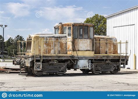 Ge 45 Ton Switcher 4 Axle Diesel Locomotive Used For Maneuvering