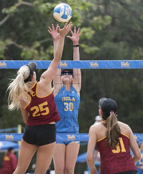 Crosstown Clash Ucla Beach Volleyball Takes 3 2 Win Against Usc