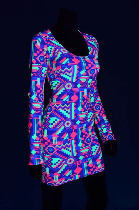 What To Wear To A Blacklight Glow Party Eduaspirant Com