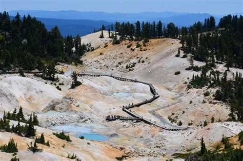 7 Best Day Hikes In Lassen Volcanic National Park Trailhead Traveler