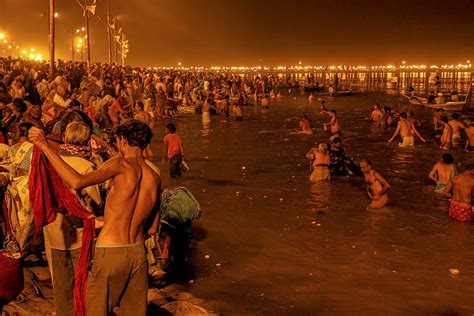 10 Awesome Facts About The Kumbh Mela