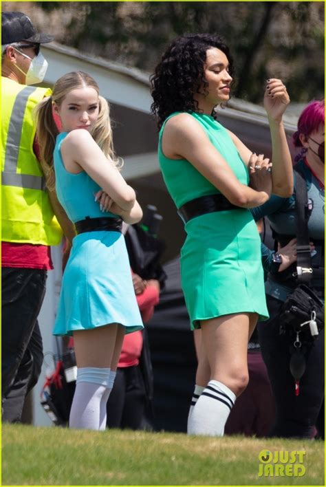 Dove Cameron Chloe Bennet And Yana Perrault Get Into Character In First Powerpuff Pics Photo