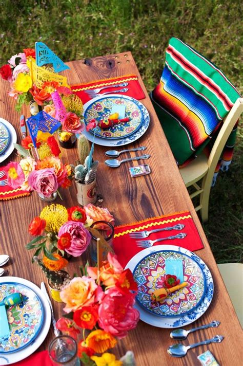 Chic Mexican Inspired Tablescapes For Your Fiesta