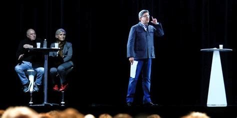 The holographic mélenchon was a 2017 electoral device. KEREN! Capres Prancis Kampanye dengan Video 3D Hologram ...