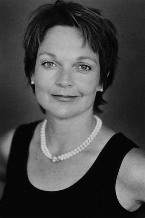 Picture Of Pamela Reed