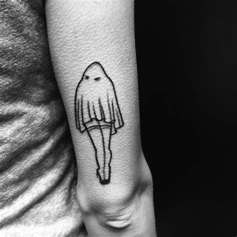 Sassy Blackwork Ghost Tattooed By Noelle Lamonica Divine Machine Tattoo Piercing Tattoo Tattoos