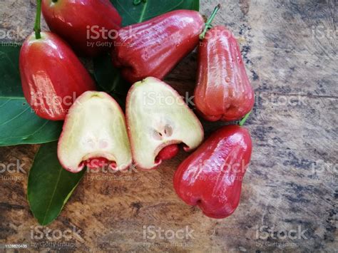 Group Of Fresh Rose Apple Thai Rose Apple Fruit Flavor Sweet Fruit Of