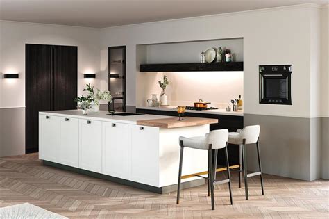 Plus, ideas for keeping the mood warm and inviting. 25 bright kitchen lighting ideas | loveproperty.com