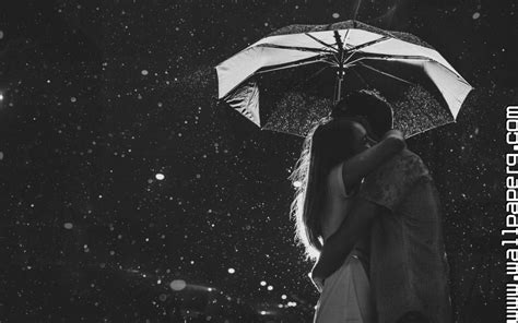 Download Love Couple Hug And Kiss In Rain Hot Wallpaper 1024x640