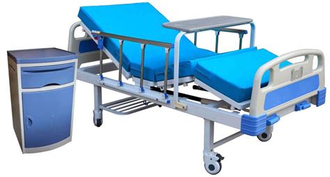 Подготовка палаты и функциональной кровати к приему пациента фото