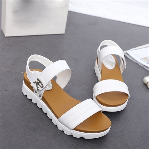 Fashion Summer Sandals Women Aged Flat Fashion Sandals Comfortable Ladies Shoes Wh35 White