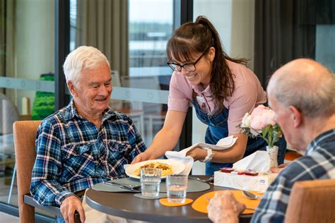Aged Care Lifestyle Programs And News Regis Aged Care
