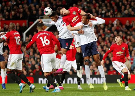 Old trafford has seen many infamous incidents on its turf over the years, but. Premier League: Manchester United vs Liverpool: Resumen ...