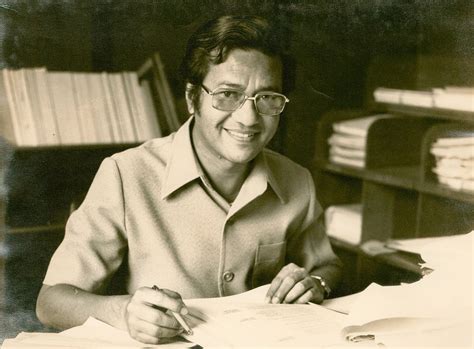 About the prime minister of malaysia tun mahathir mohamad.a great leader in malaysia but known as a dictator for some reason. Opinion: Why Mahathir Hates Singapore - Kopi