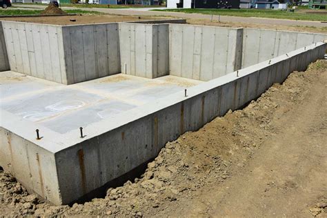 The average cost to build a house foundation is about $9,500 (1,000 sq.ft. How To Build A House Foundation | MyCoffeepot.Org