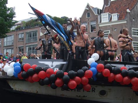 gay pride amsterdam canal parade amsterdam jeroen mirck flickr