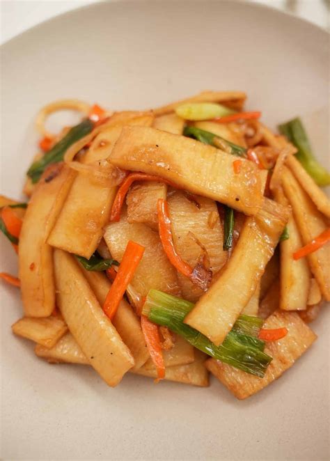 Korean Stir Fried Fish Cake Eomuk Bokkeum Cj Eats Recipes