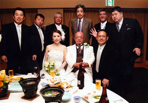 5:46 gyokurin 2 141 172 просмотра. 田中会長の結婚式の写真をお送りいただきました