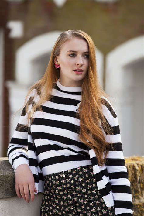 2,626,067 likes · 109,573 talking about this. Sophie Turner (GoT) - Vanidad Magazine (Spain) April 2014 ...