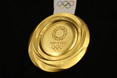 Tokyo Olympics Unveil Gold Silver Bronze Medals New York Daily News
