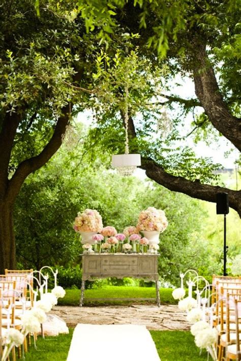 An outdoor wedding altar can simply be made of a gazebo covered with themed drapes to create a perfect wedding altar. Fantastic Wedding Altars