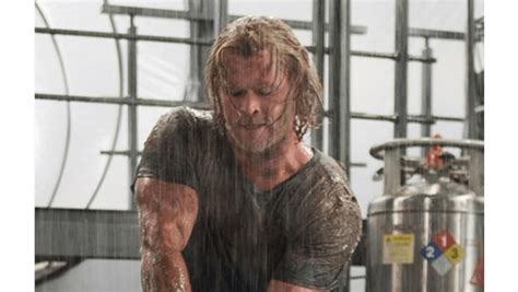 Chris Hemsworth Throwing Ideas Around For Thor 4 8 Days