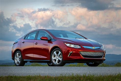 Is The Chevy Volt A Hybrid Or Electric Car