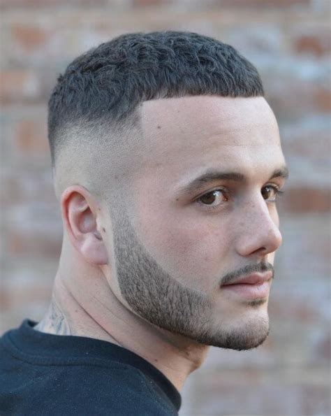 Also, bald fade haircuts have always been one of the most preferred haircut choices for men who first of all, while applying bald fade haircut, the hair under the first reference hairline is shaved right down to the skin level. 22 BEST BALD FADE HAIRCUT 2020 - BEST FADE HAIRCUTS