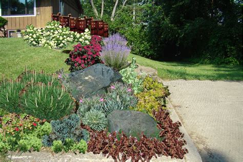 Front gardens play an important role, particularly in our towns and cities. Easy Rock Garden Ideas Photograph Renovate My Ranch Start ...