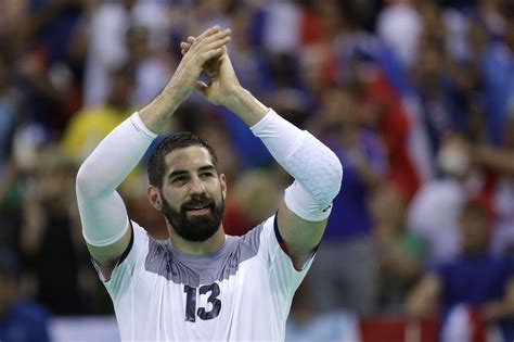 Quatorze clubs participent à cette édition de la compétition, les douze premiers du. Handball france allemagne