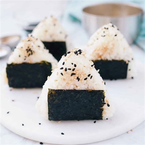 15 Minute Easy Japanese Tuna Onigiri Christie At Home