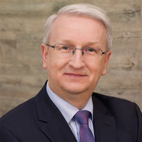 Umfang und inhalt der jahresabschlüsse richtet sich nach der größe der firma: Dietmar Bartels - Bereichsleiter Revision - Baader Bank ...