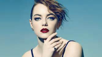 Hl74 Emma Stone Blue Red Lips Girl Actress Wallpaper