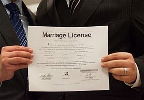 couples in line early for gay marriage licenses