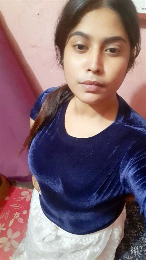 Desi Sexy Girl Nude Selfie Photos Leaked Femalemms