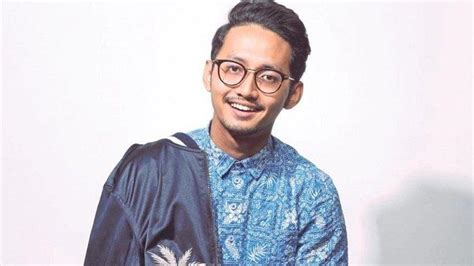 , last edit on may 28, 2018. Chord Kunci Gitar dan Lirik Di Matamu - Sufian Suhaimi ...
